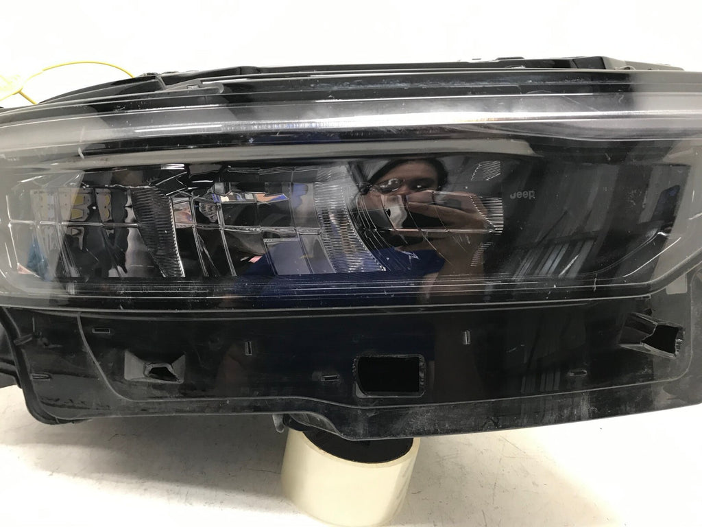 Headlight Damaged Passenger RH 2021-2023 Jeep Grand Cherokee 68376992AG OEM