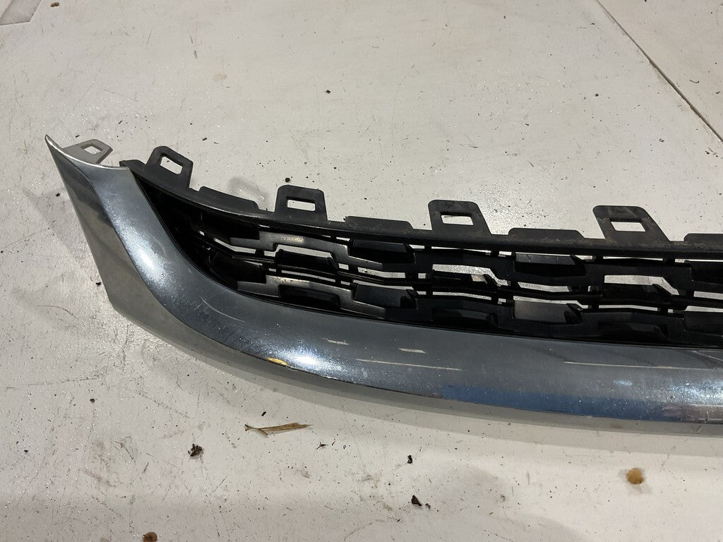 Grill Grille Black/Silver Trim 2014 2015 2016 Chevrolet Malibu 22995184 OEM