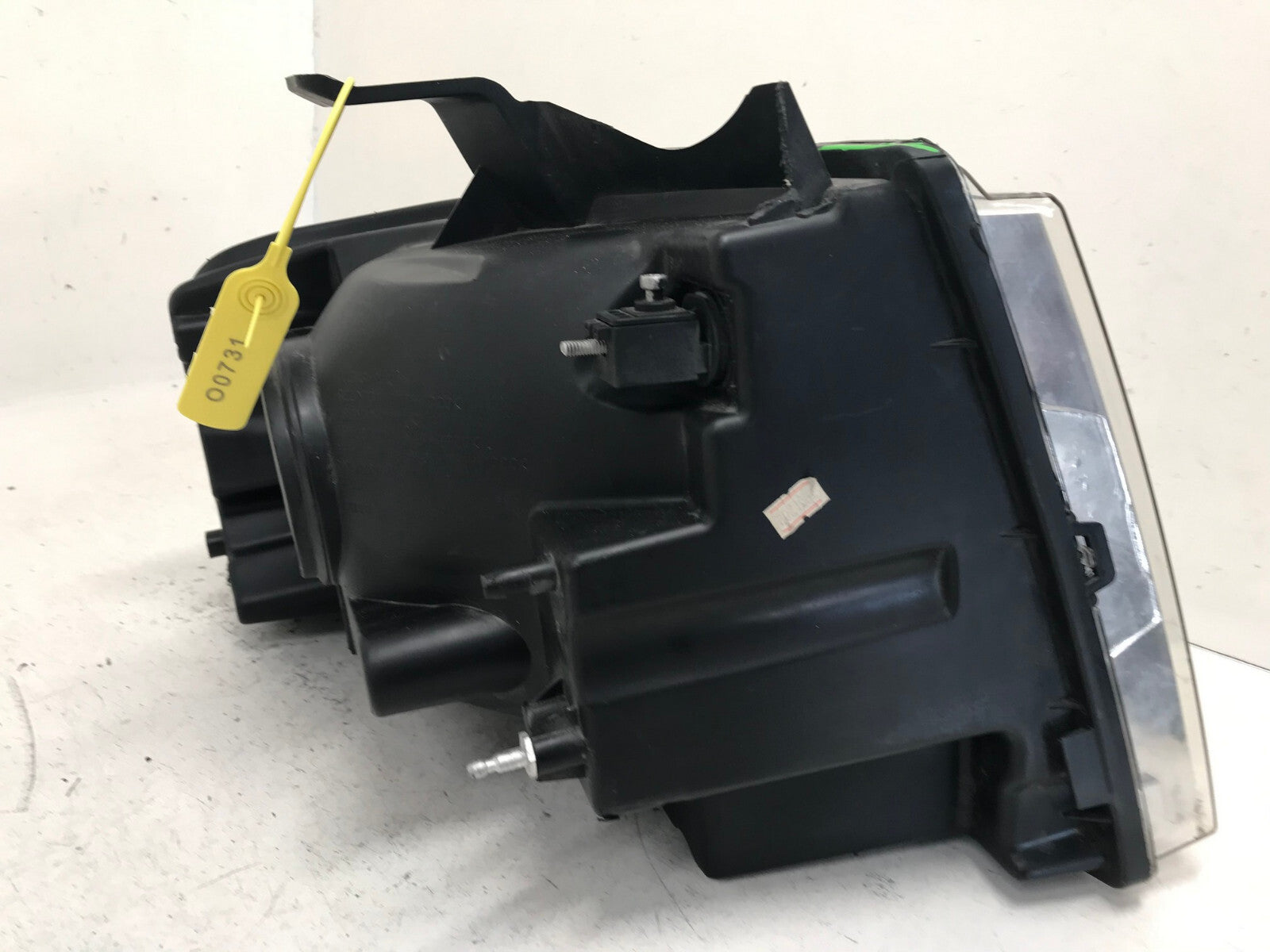 Corner Headlight Damaged Left Driver LH Ford Expedition 2007-2014 OEM