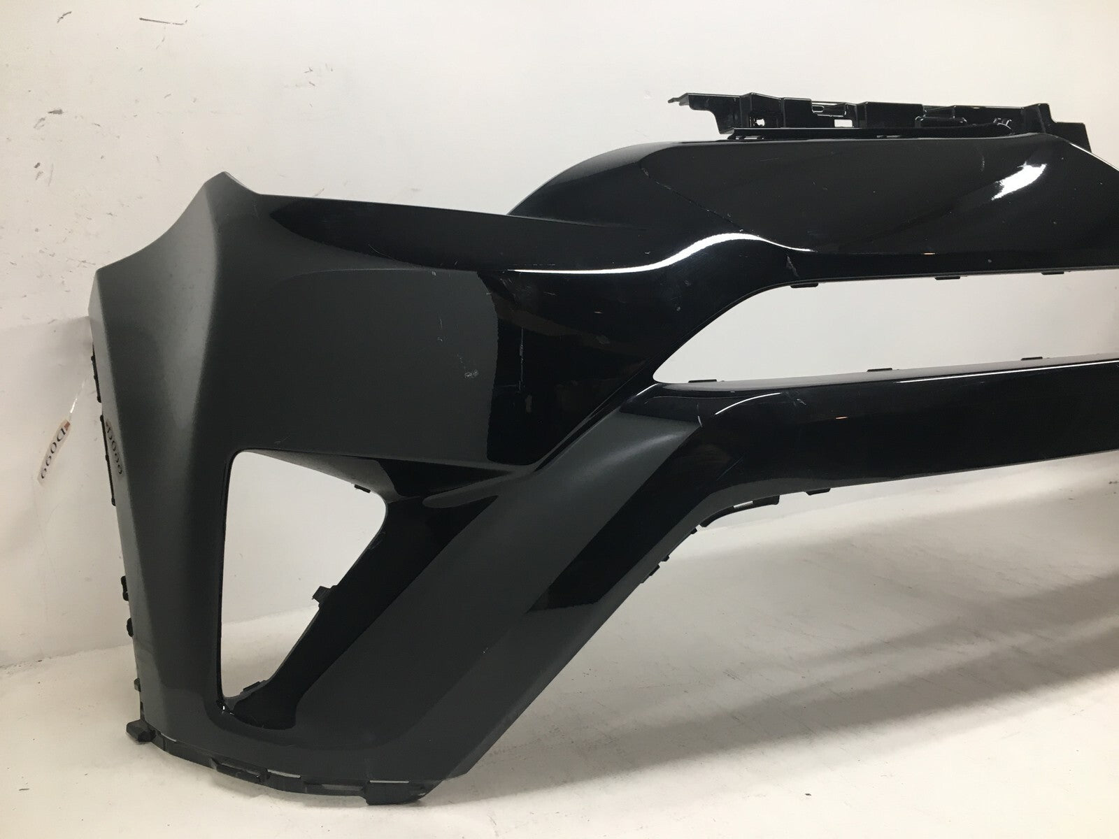 Front Bumper Cover Toyota Rav4 Hybrid Limited/LE w/o Sens Canada Built 16-18 OEM