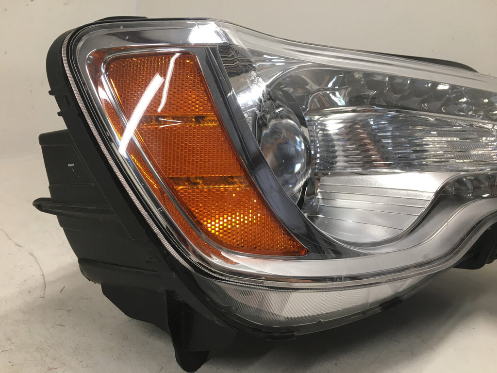 Halogen Led Headlight Damaged RH Passenger Chrysler 2011-2014 BAM92153000 OEM