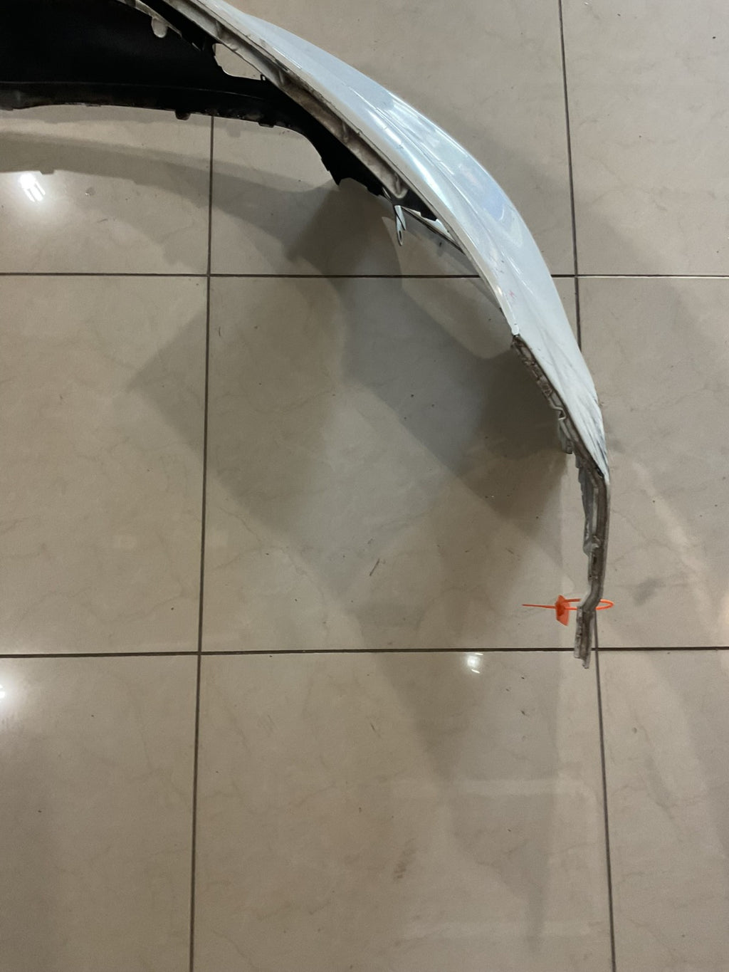 Front Bumper Cover White Toyota Highlander LE Lted Hybrid 14-16 52119+0E220 OEM