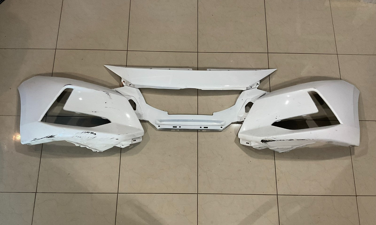 Front Bumper Cover White 2020 2021 2022 Nissan Sentra S/SV 62022+6lb0h OEM