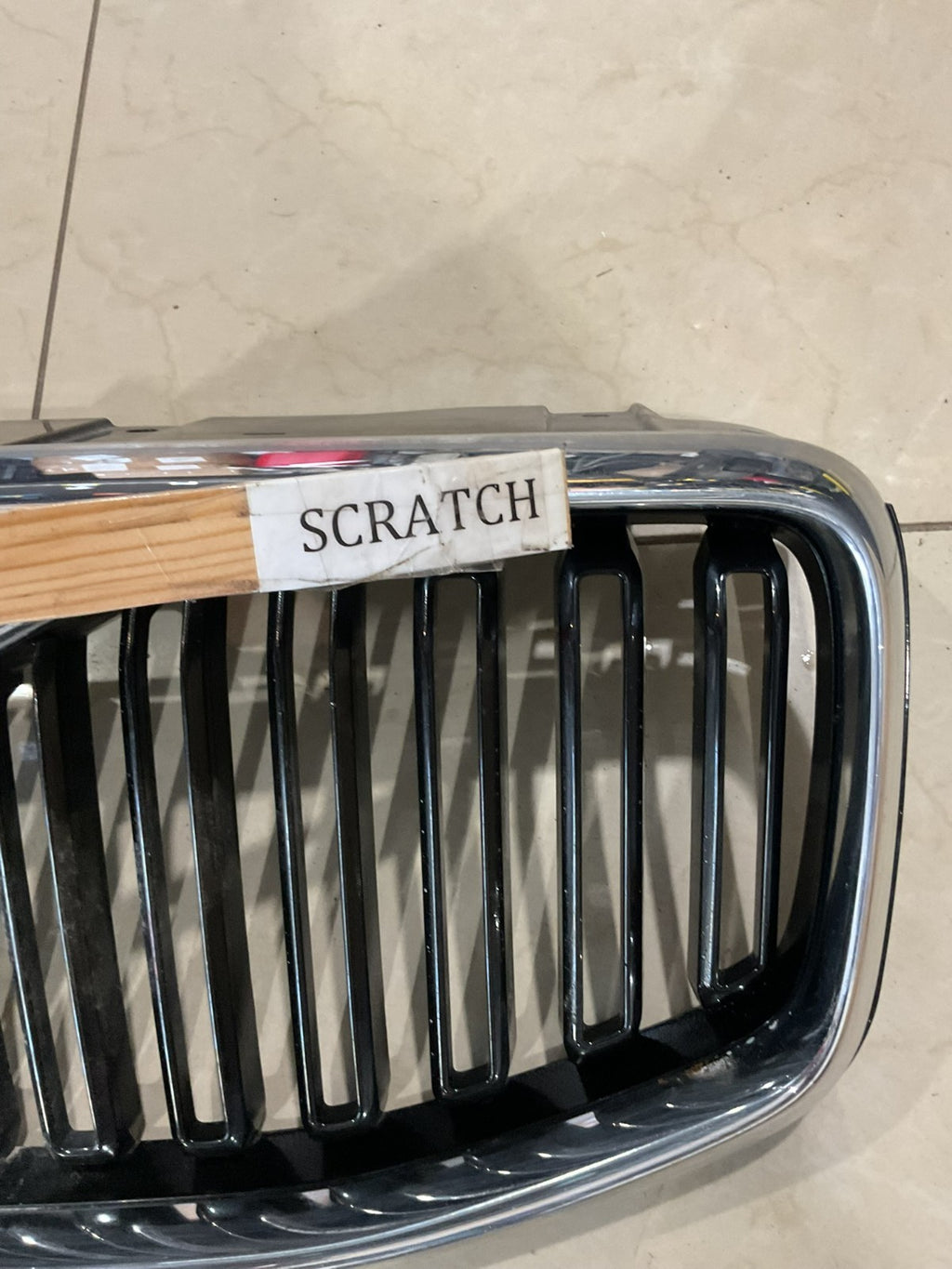 Grille Grill 2018-2023 Volvo XC60 31425537 OEM