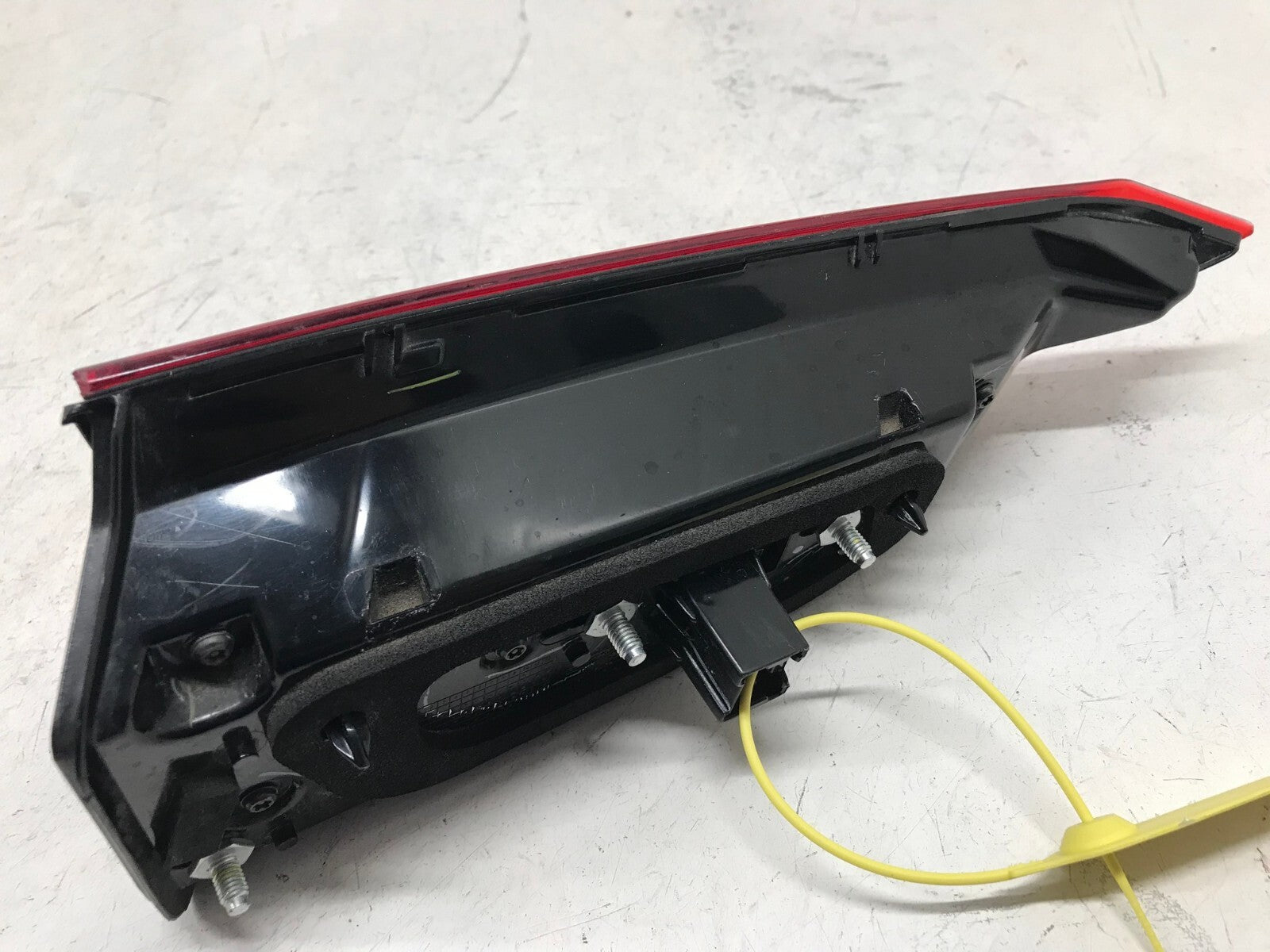 Tail light Damaged Passenger RH Right 2019 - 2023 Infiniti Qx50 265505NA1A OEM