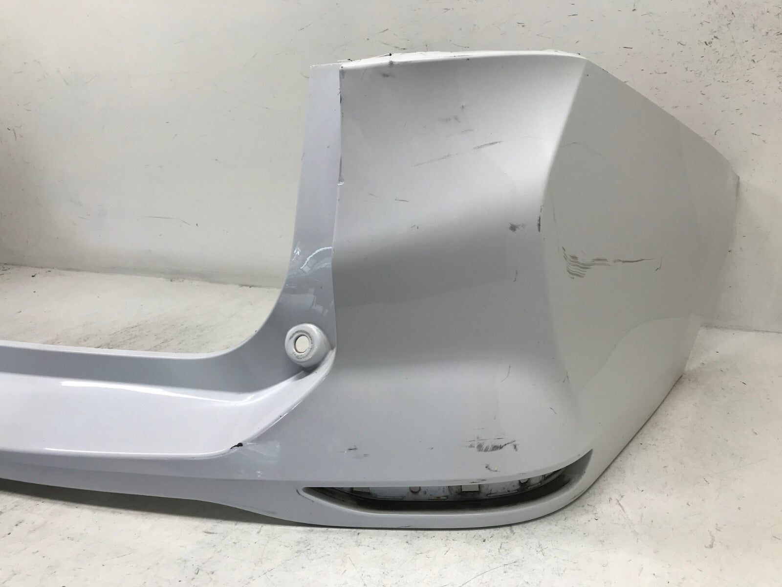 Rear Upper Bumper Cover Chevy Equionox SUV White 18-22 23333105E OEM