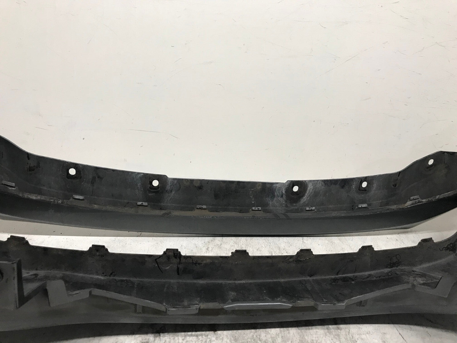Front Bumper Cover Gray Nissan Sentra S/SL/SV/SR/Turbo 16-18 62022-3YU0H OEM