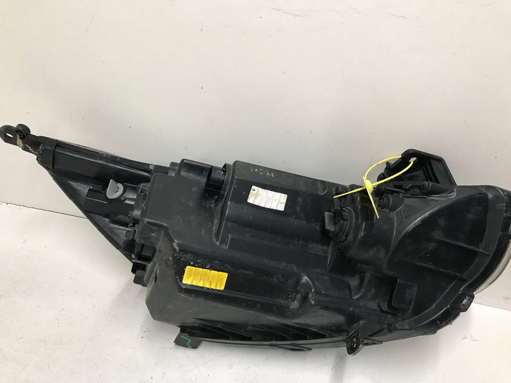 Headlight Damaged Halogen LH Driver Hyundai Accent 2015-2017 92101-1R710 OEM