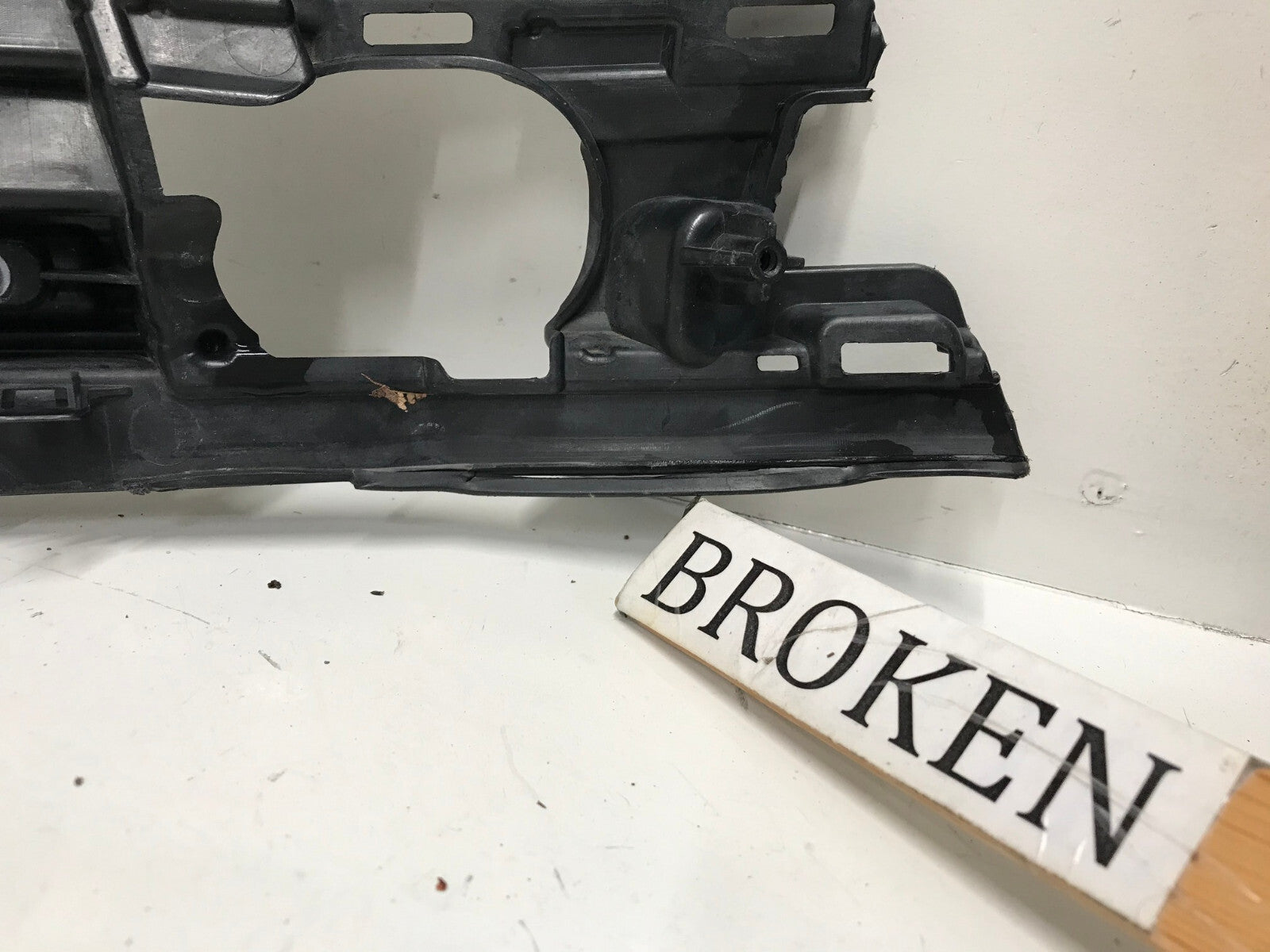 Grill Grille 2017-2019 Toyota Highlander Suv 53112-0E180 OEM