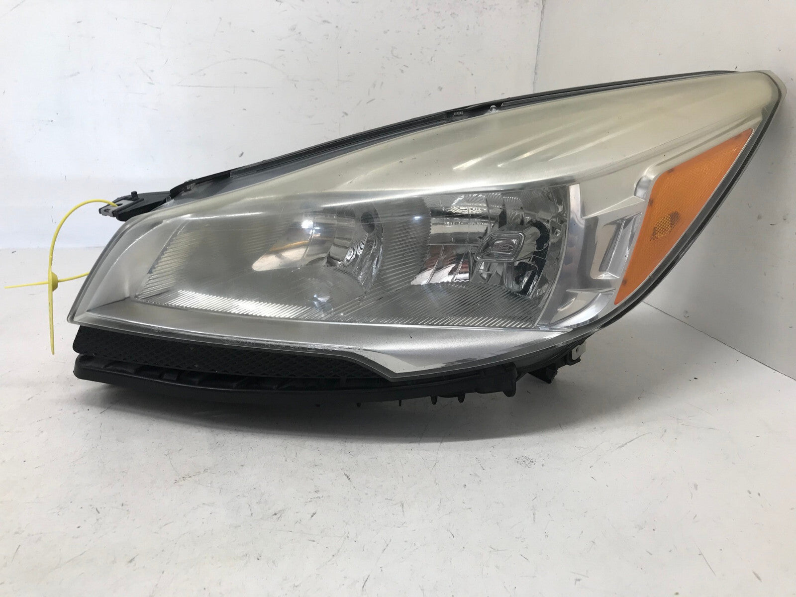 Headlight Damaged Driver LH 2013-2016 Ford Escape CJ5Z-13008-D OEM