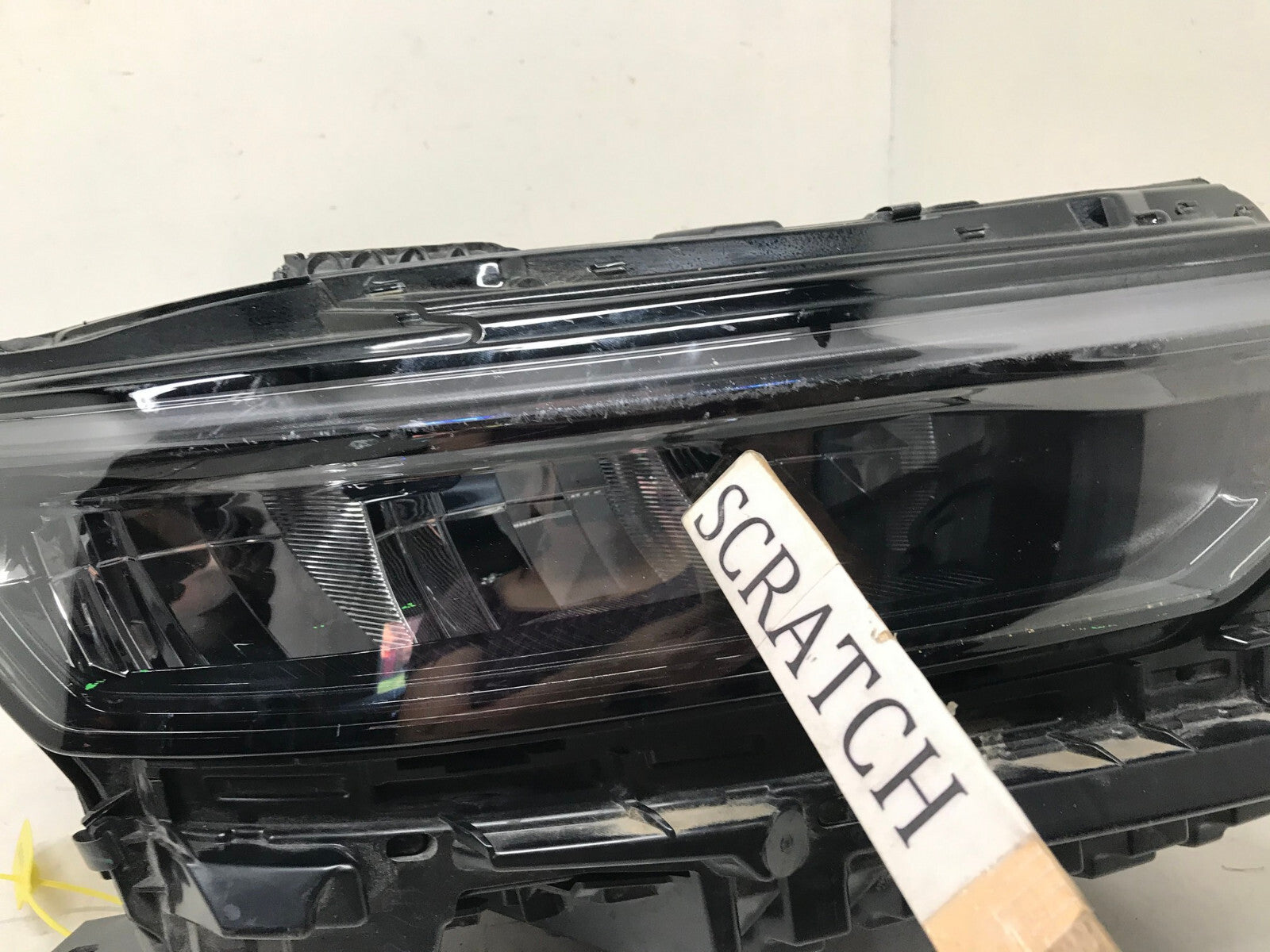 Headlight Damaged Pass. RH Jeep Grand Cherokee 21 2022 P68376992AE OEM