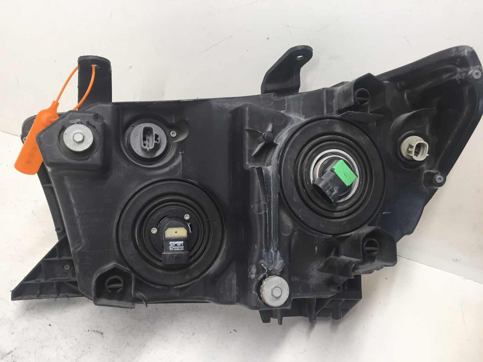 Headlight Damaged Halogen Passenger RH Toyota Sequoia Tundra 2008-2013 OEM2