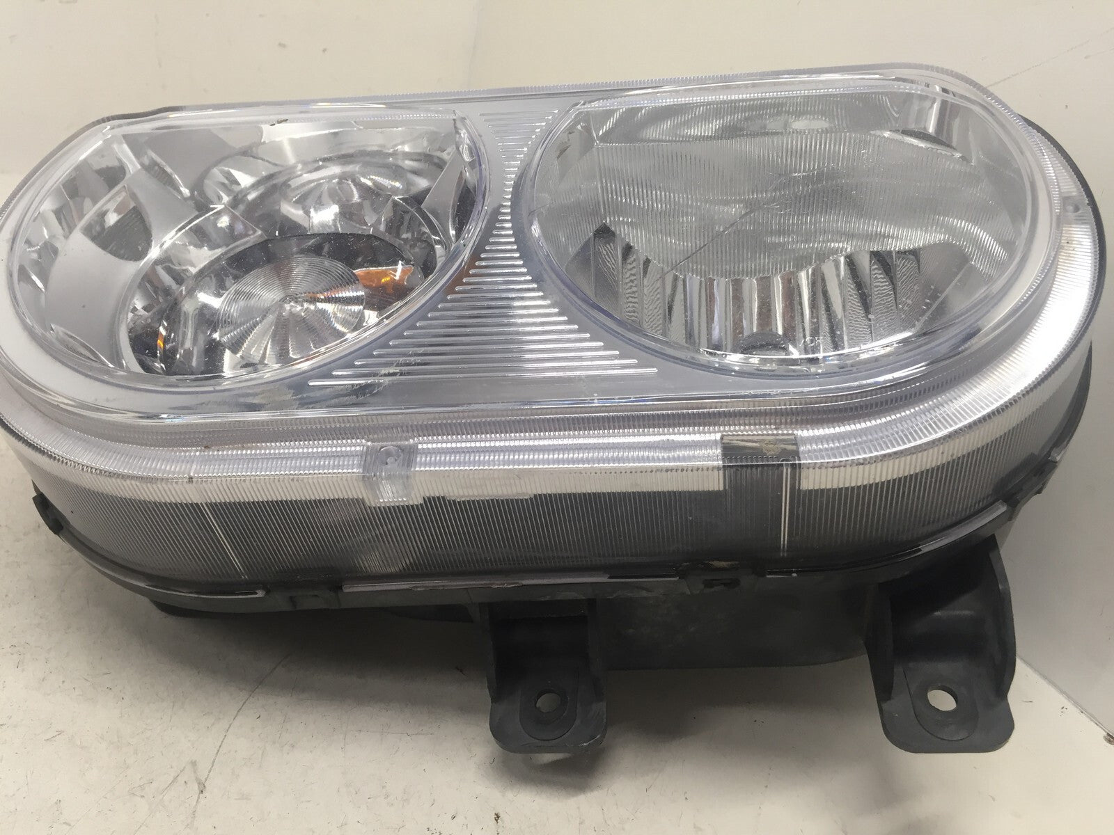 Headlight Damaged LH  Dodge Challenger 2008 2009 2010 2011 2012 2013 2014 OEM
