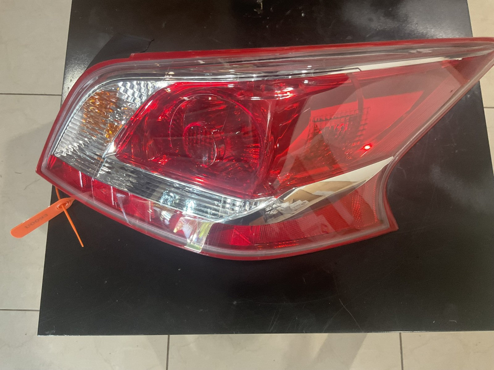 Tail Light Right Passenger RH Nissan Altima 13-14 949+463+35 OEM