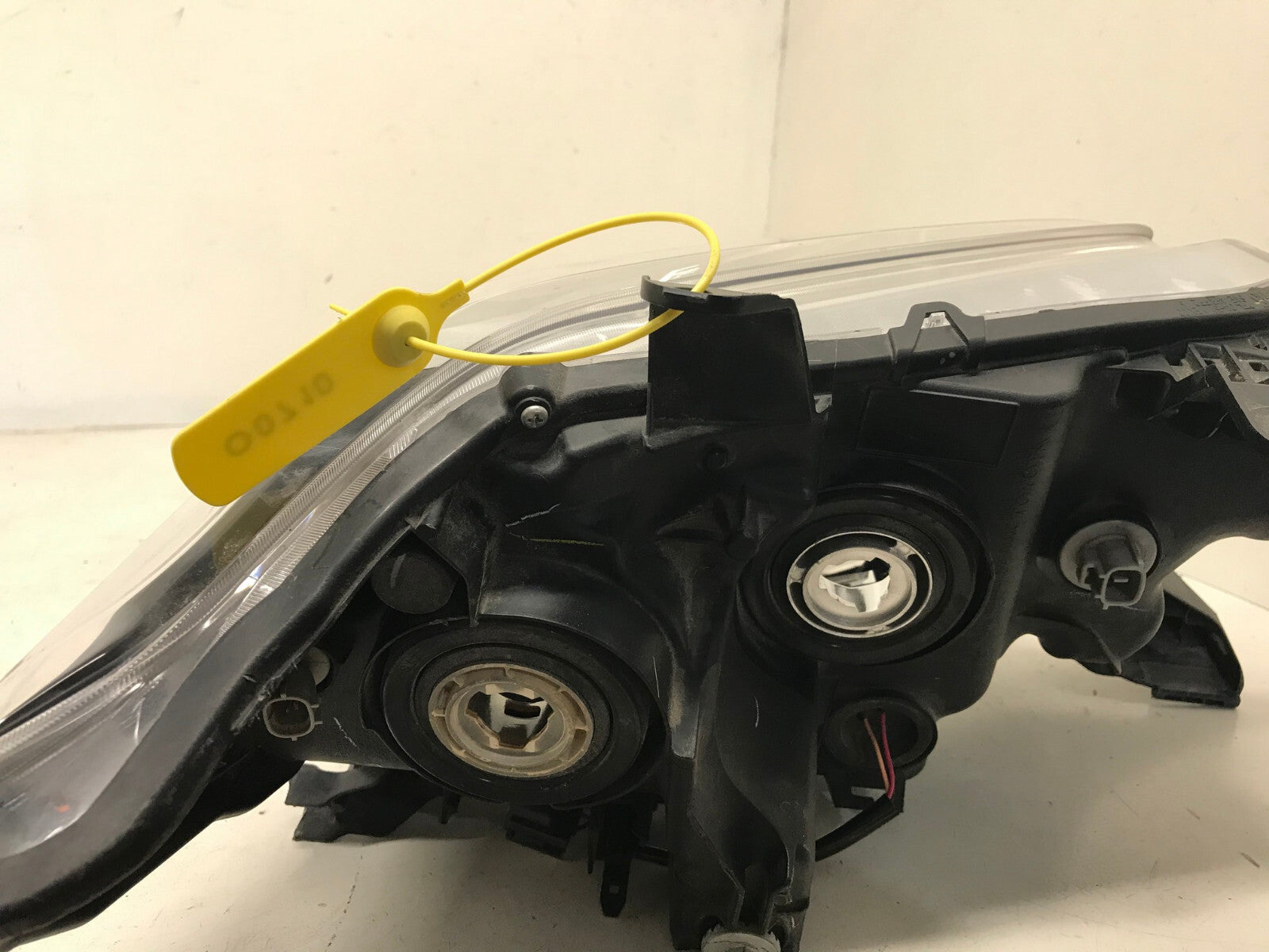Headlight Damaged Left Driver LH Toyota Tacoma 2016-2021 8115004250 OEM