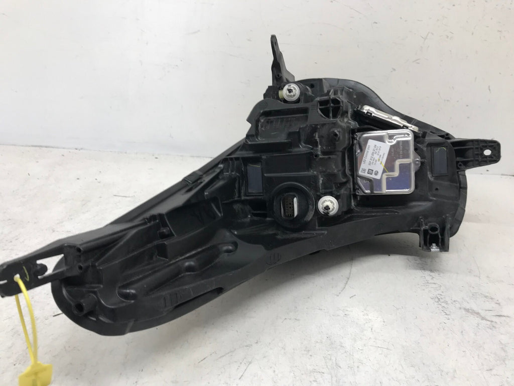 Headlight Damaged Driver LH Left Cadillac XT5 84309959 OEM