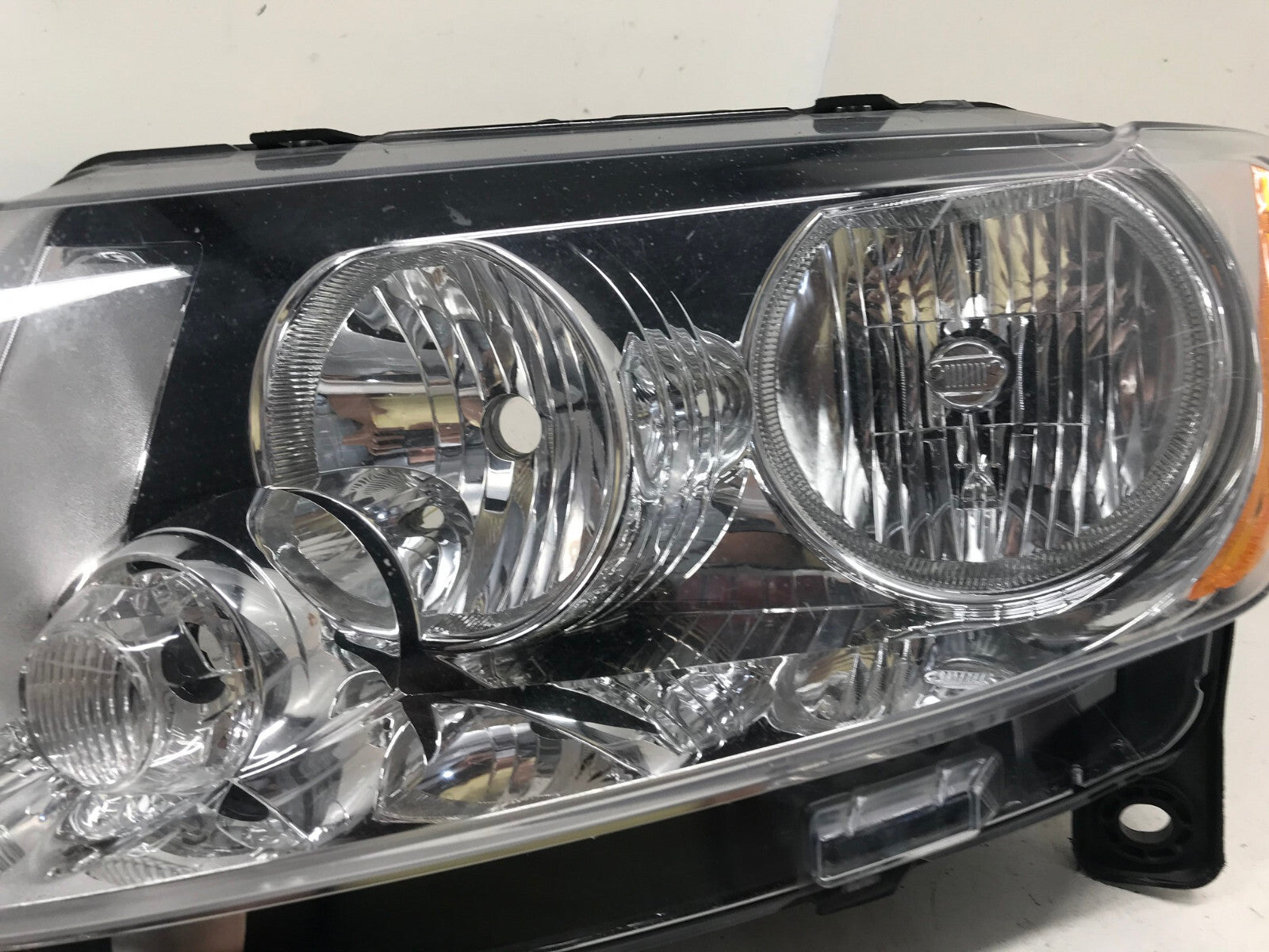 Halogen Headlight Damaged Driver LH Jeep Grand Cherokee 2011-2013 55079379AE OEM