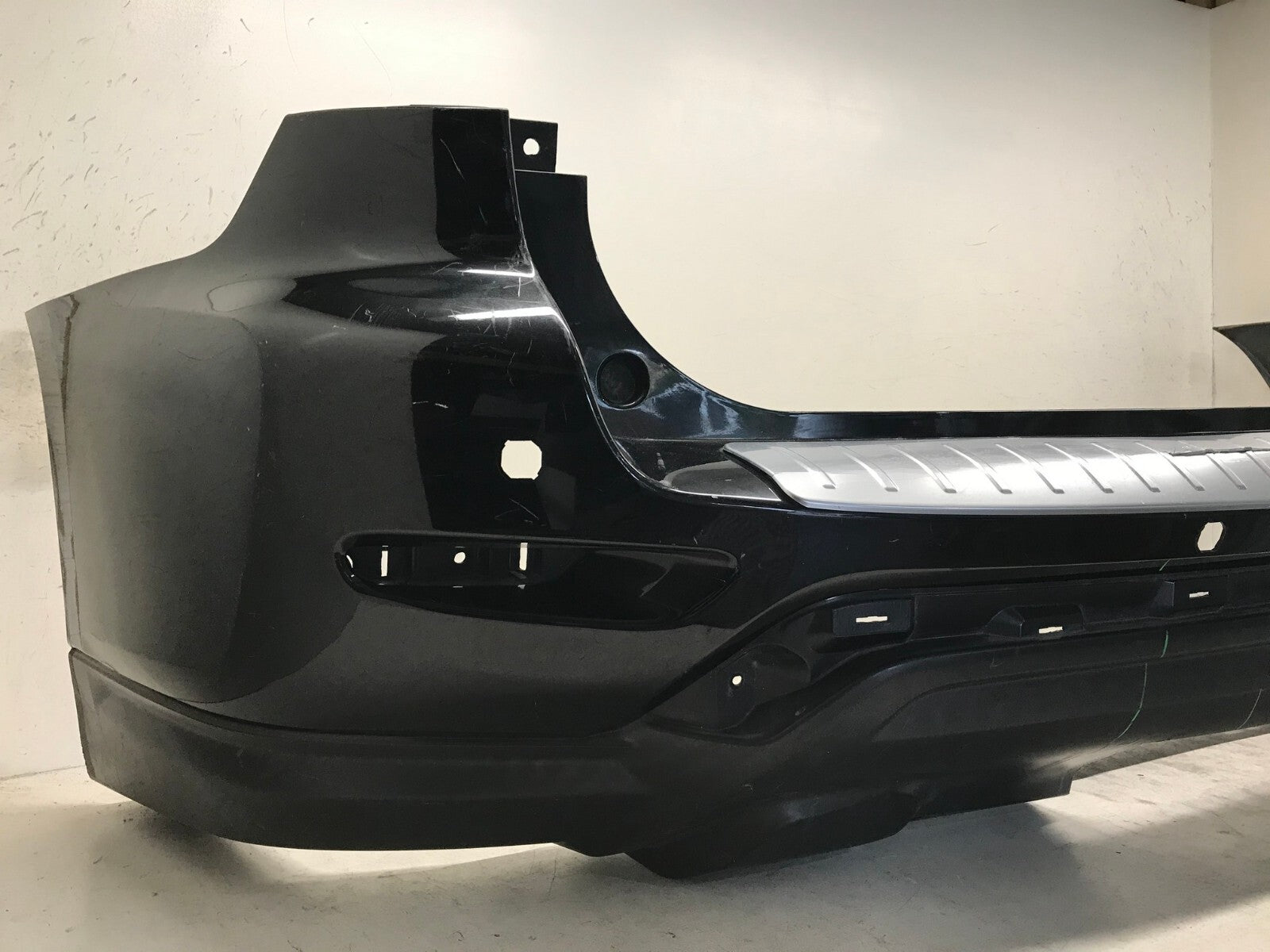 Rear Bumper Cover Black Nissan Pathfinder SV Platinum 17-19 w/Sensor Holes OEM