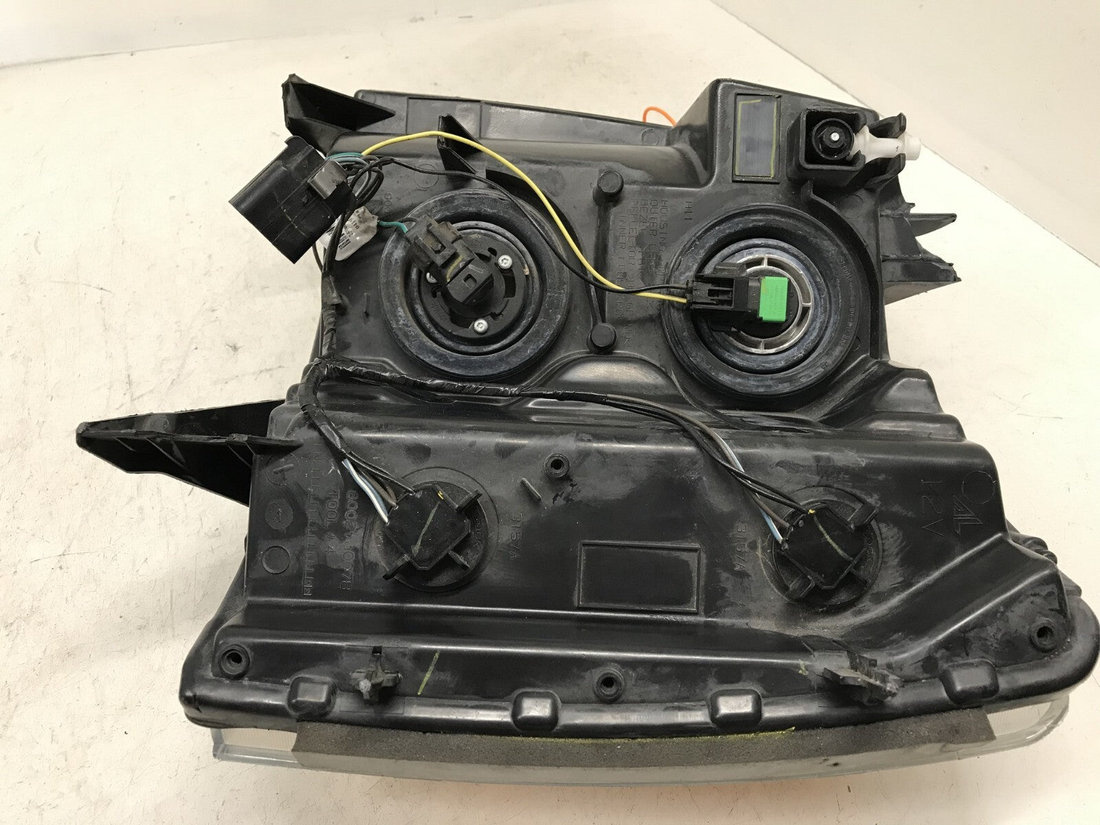 Headlight Damaged RH Right Chevy Silverado 1500 2500 3500 07-2013 22853028 OEM
