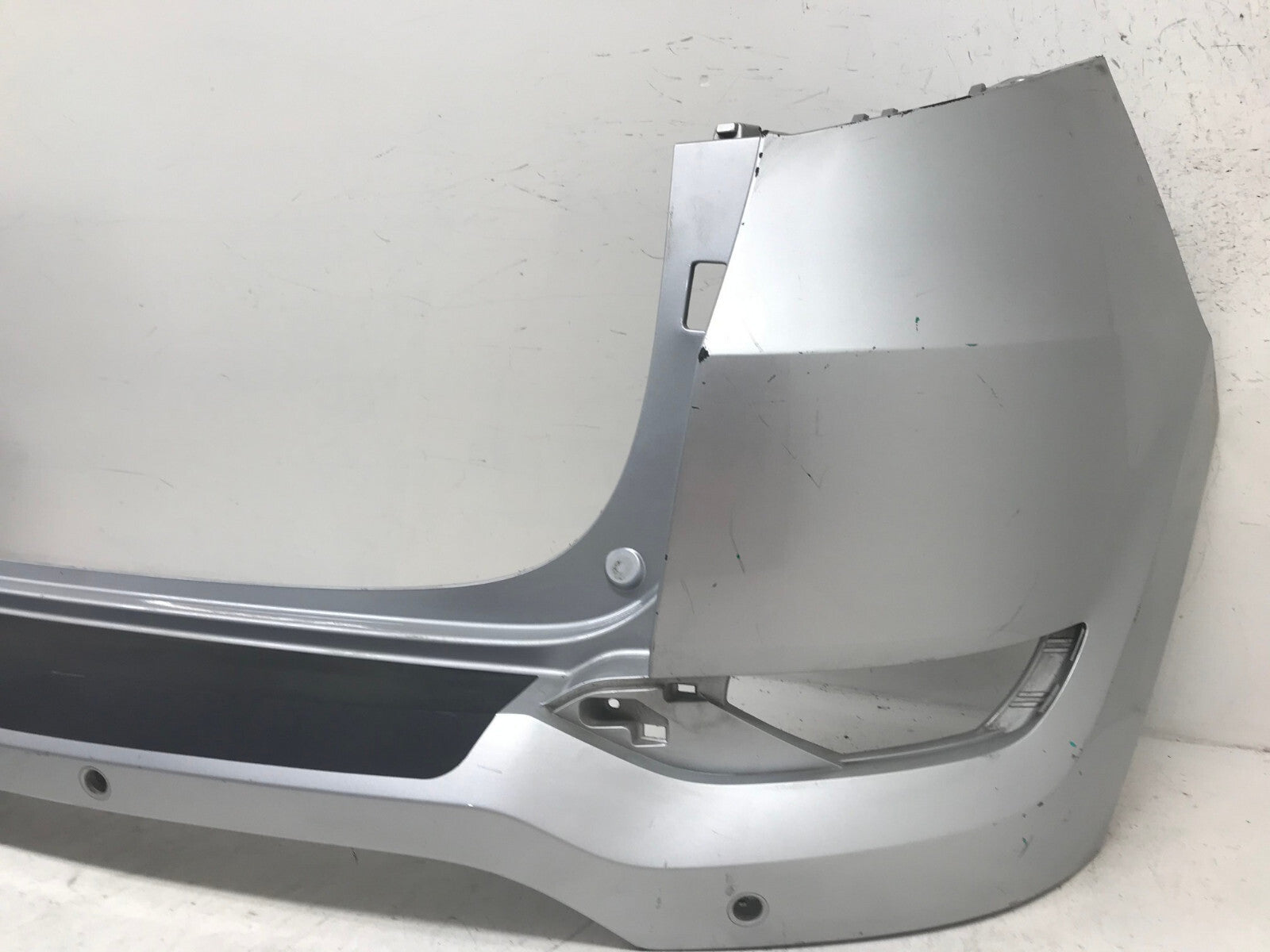 Rear Bumper Cover Hyundai Tucson SE/ECO/Sport/Lted w/Sens Hol Silver 16-2018 OEM