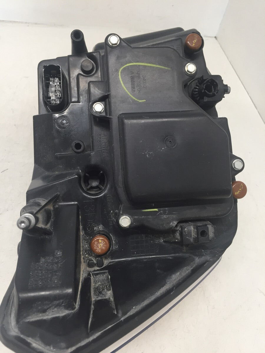 Halogen Projector Lamp Headlight Right Side RH Dodge RAM 16-18 68274982AA OEM