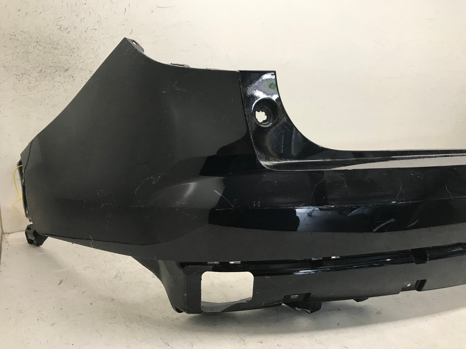 Rear Upper Bumper Cover Black Honda Pilot LX EX EX L Elite Touring 2016-2018 OEM