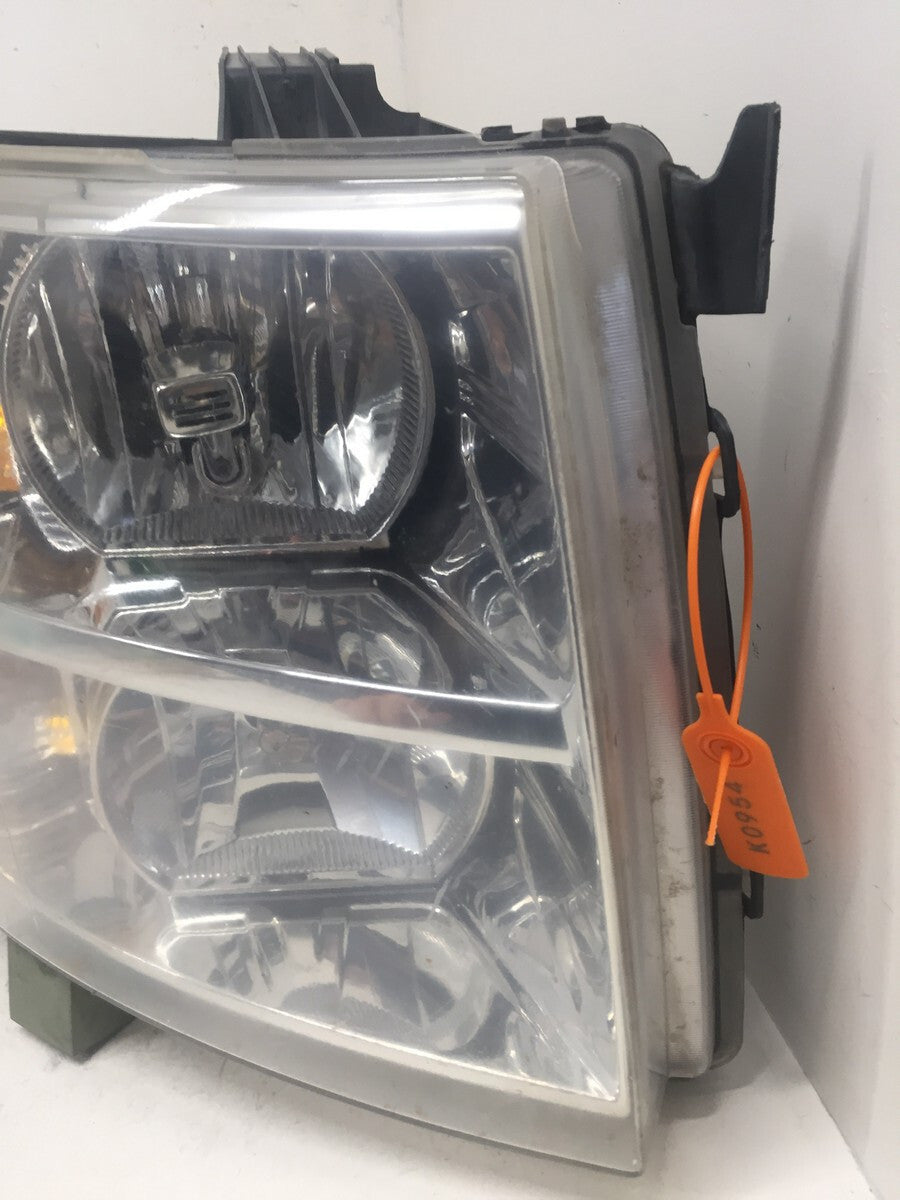 Headlight Damaged Rights RH Chevy Silverado 1500 2500 3500 07-13 22853028 OEM2