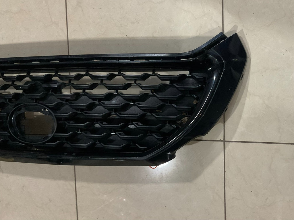 Grille Grill 2022 2023 Toyota Corolla Cross 53114+0a060 OEM