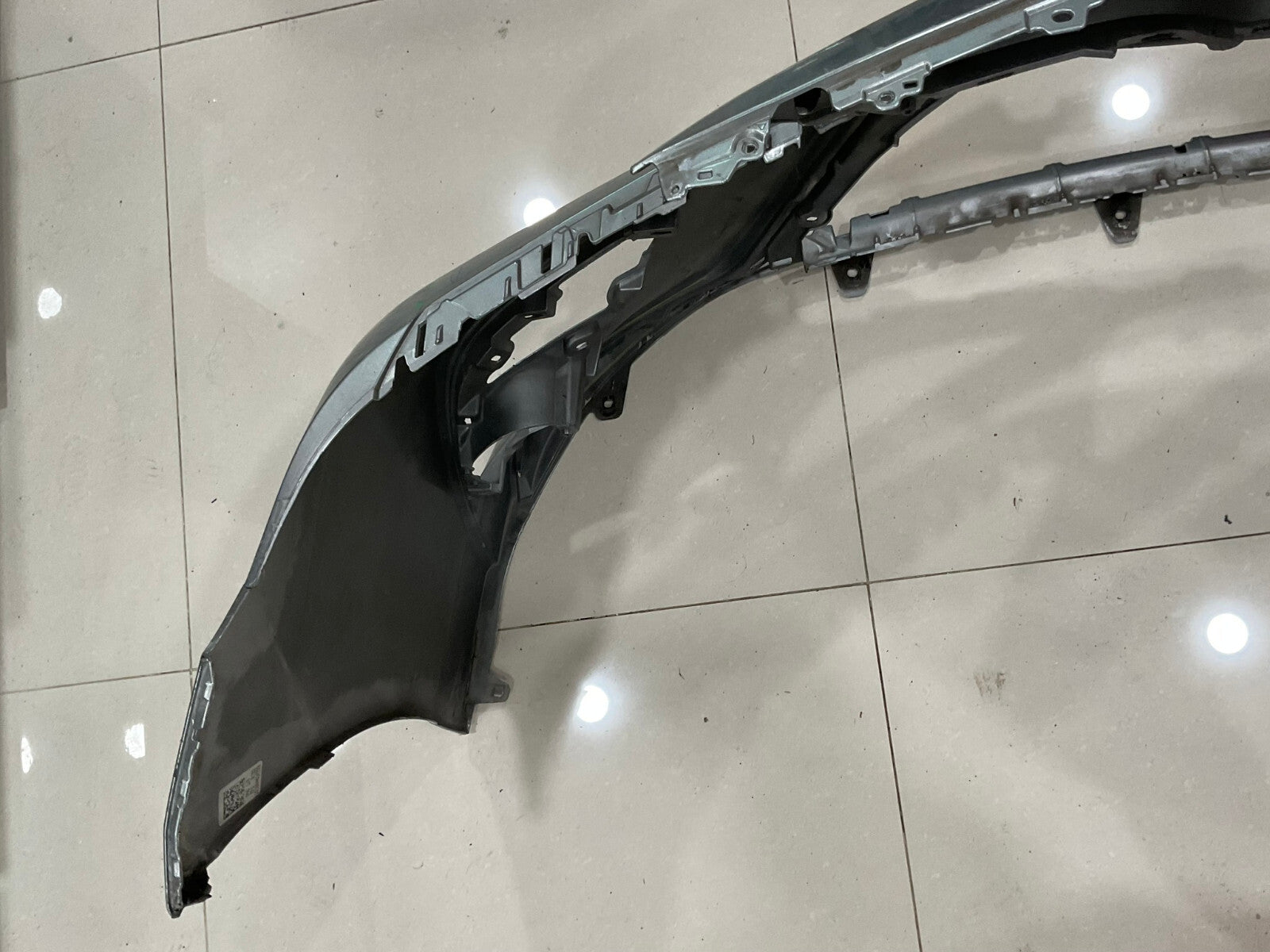 Front Bumper Cover Silver Toyota Camry SE XSE Hybrid SE 18-2020 52119-06E20 OEM