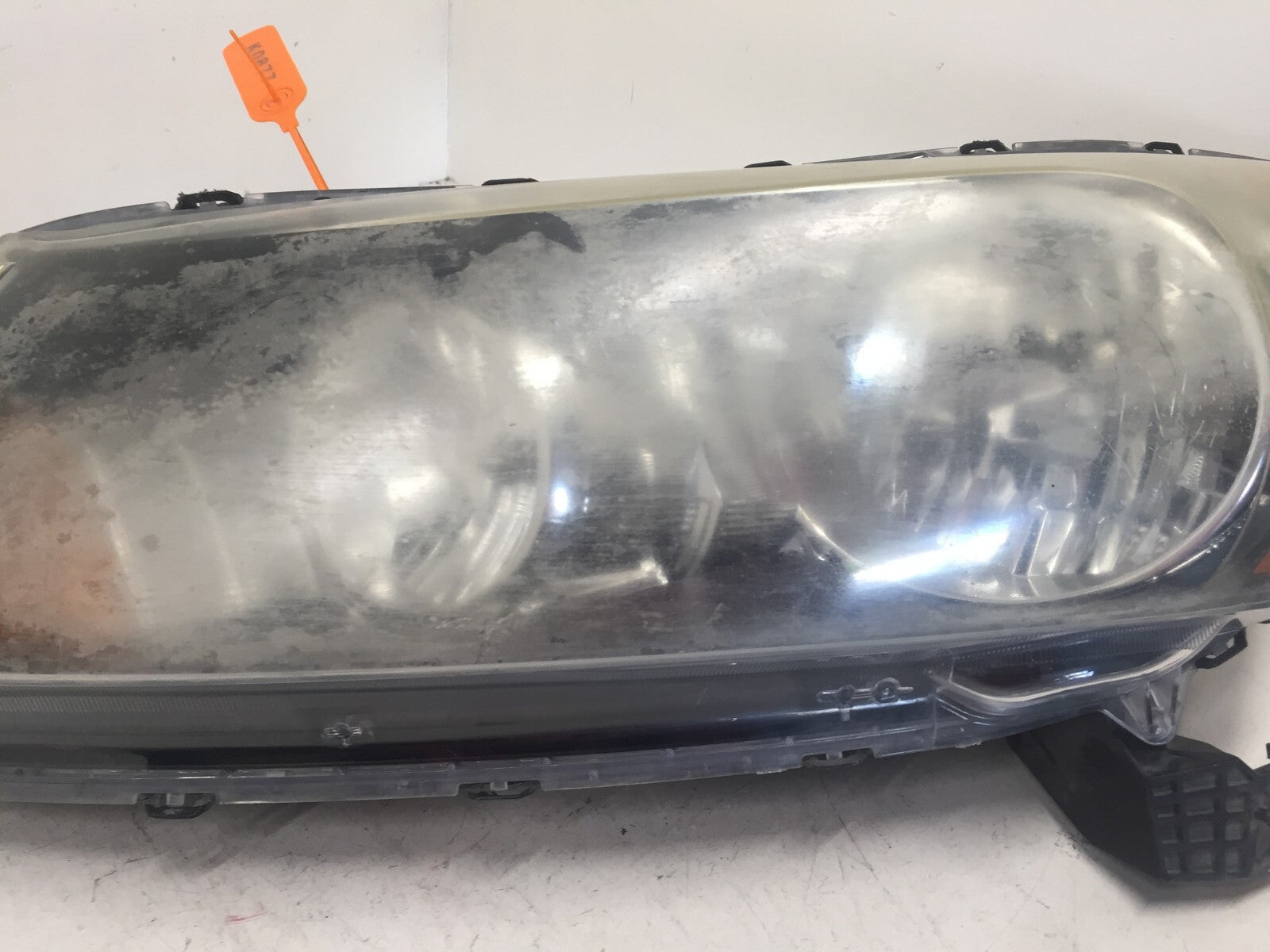 Headlight Damaged Halogen Left Driver LH Honda Accord Sedan 2008-2012 OEM