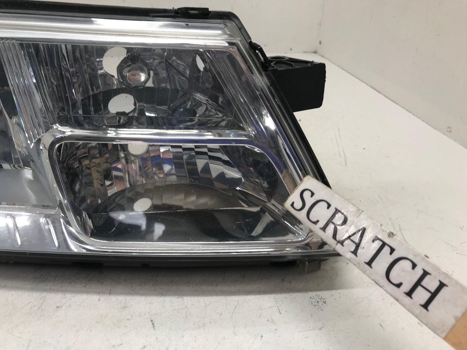 Headlight Damaged Passenger RH Right 2009-2020 Dodge Journey 5116288AA OEM