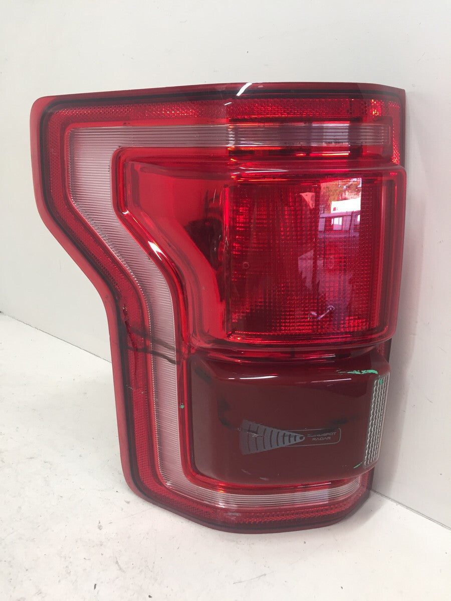 Tail light Damaged LH Left Driver Ford F150 F 150 2015-2017 FL34-13B505-C OEM