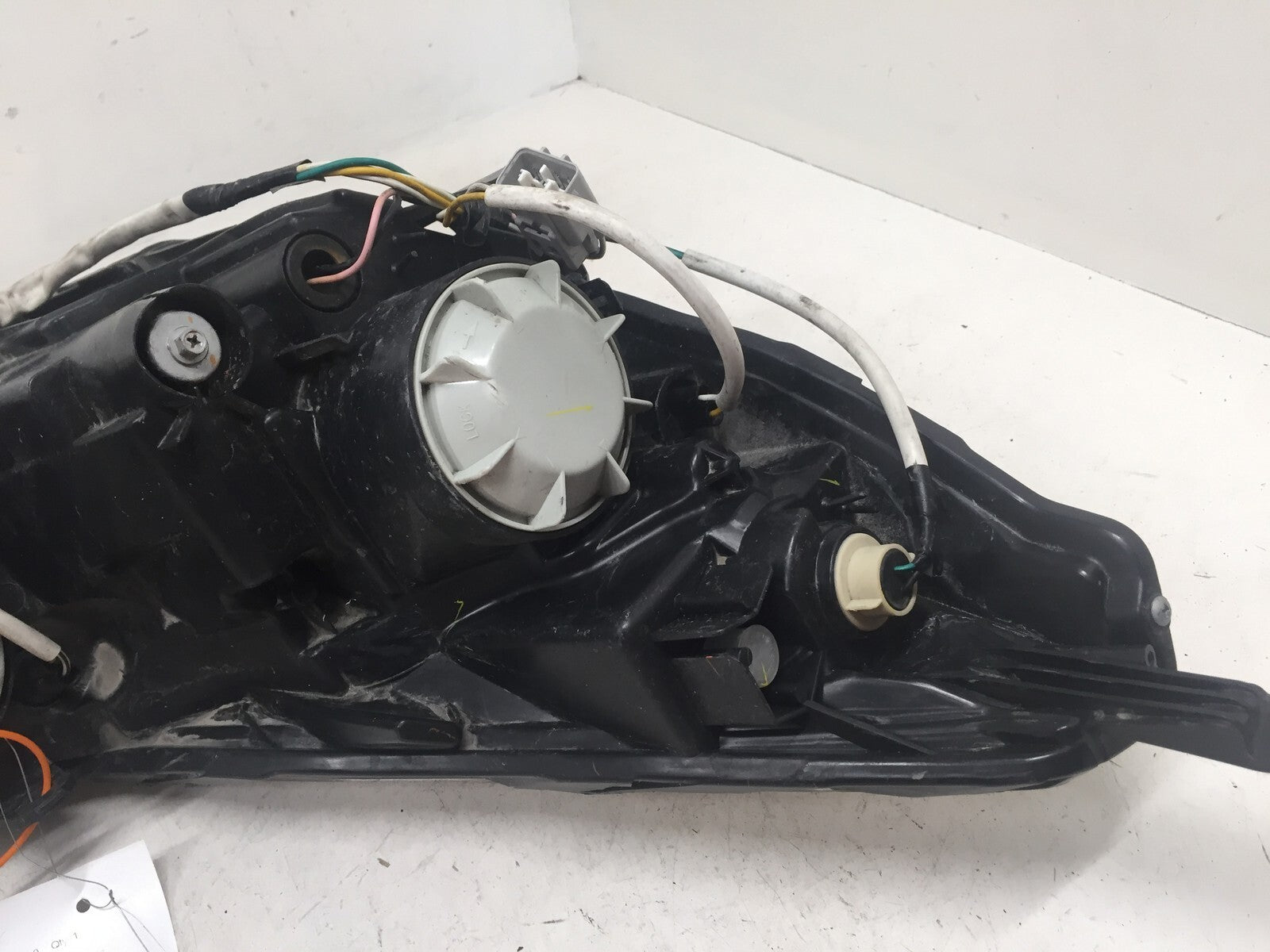 Headlight Damaged Left Driver LH Subaru Legacy 2013 2014 84001AJ01A OEM