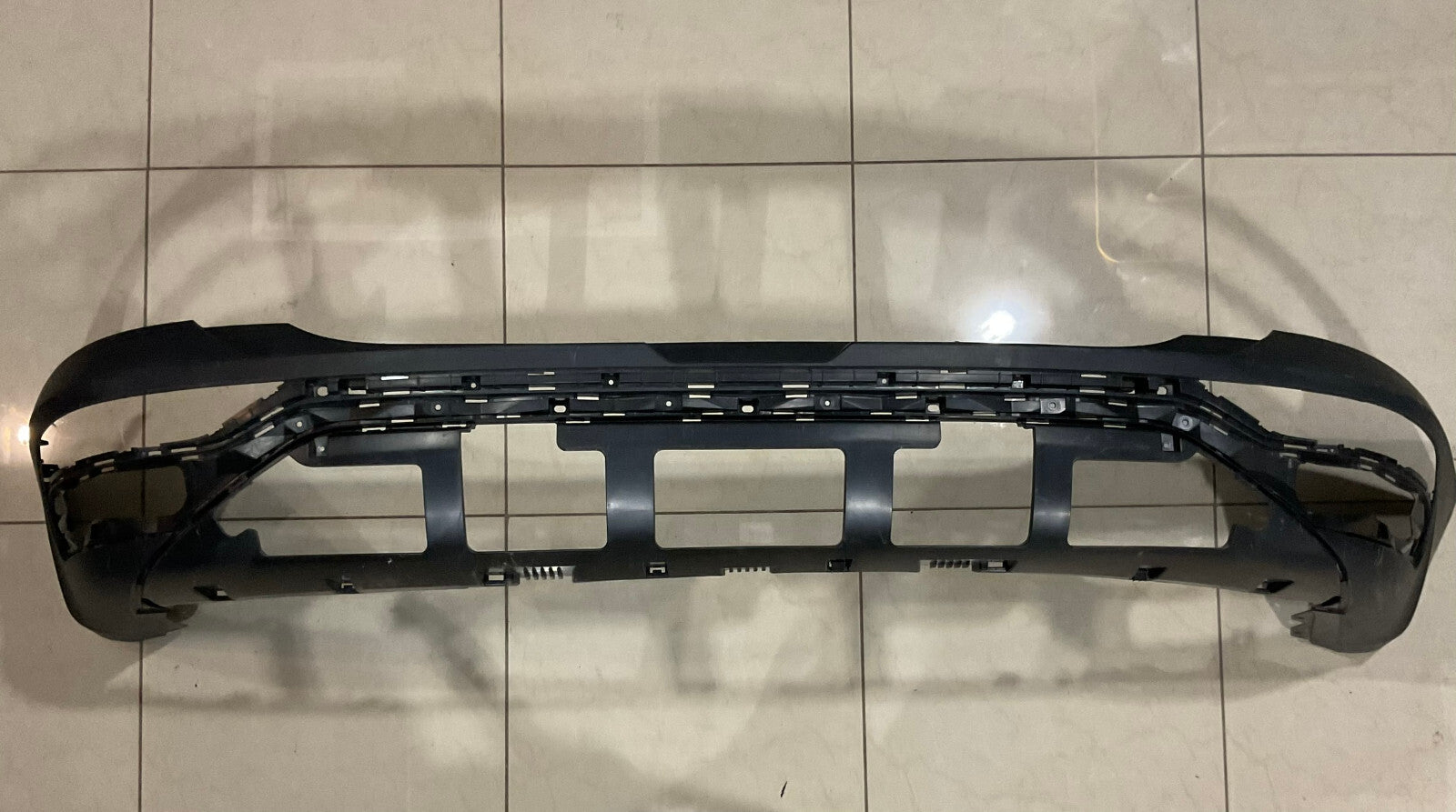 Rear Bumper Cover Black 2022-2023 Hyundai Tucson Se Sel 86612-CW010 OEM