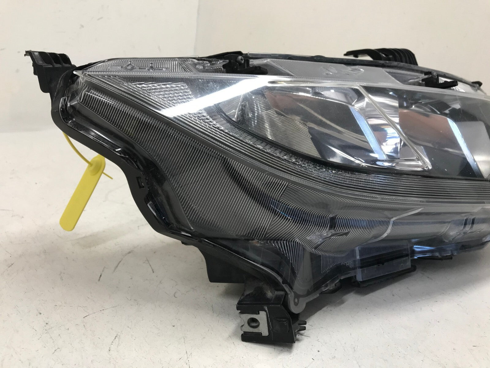 Headlight Damaged RH Right 2016-2020 Honda Civic 33100-TGG-A010 OEM