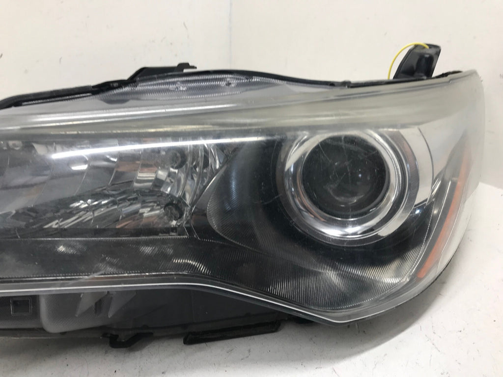Headlight Damaged Driver LH Toyota Camry Hybrid LE XLE 2015-2017 81150-06D90 OEM
