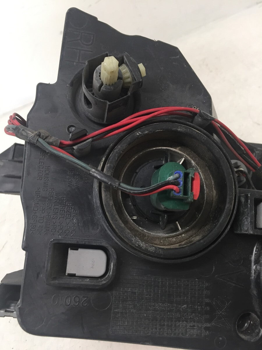 Headlight Damaged Right Passenger Nissan Sentra Sedan 2007-2009 26010-ET000 OEM
