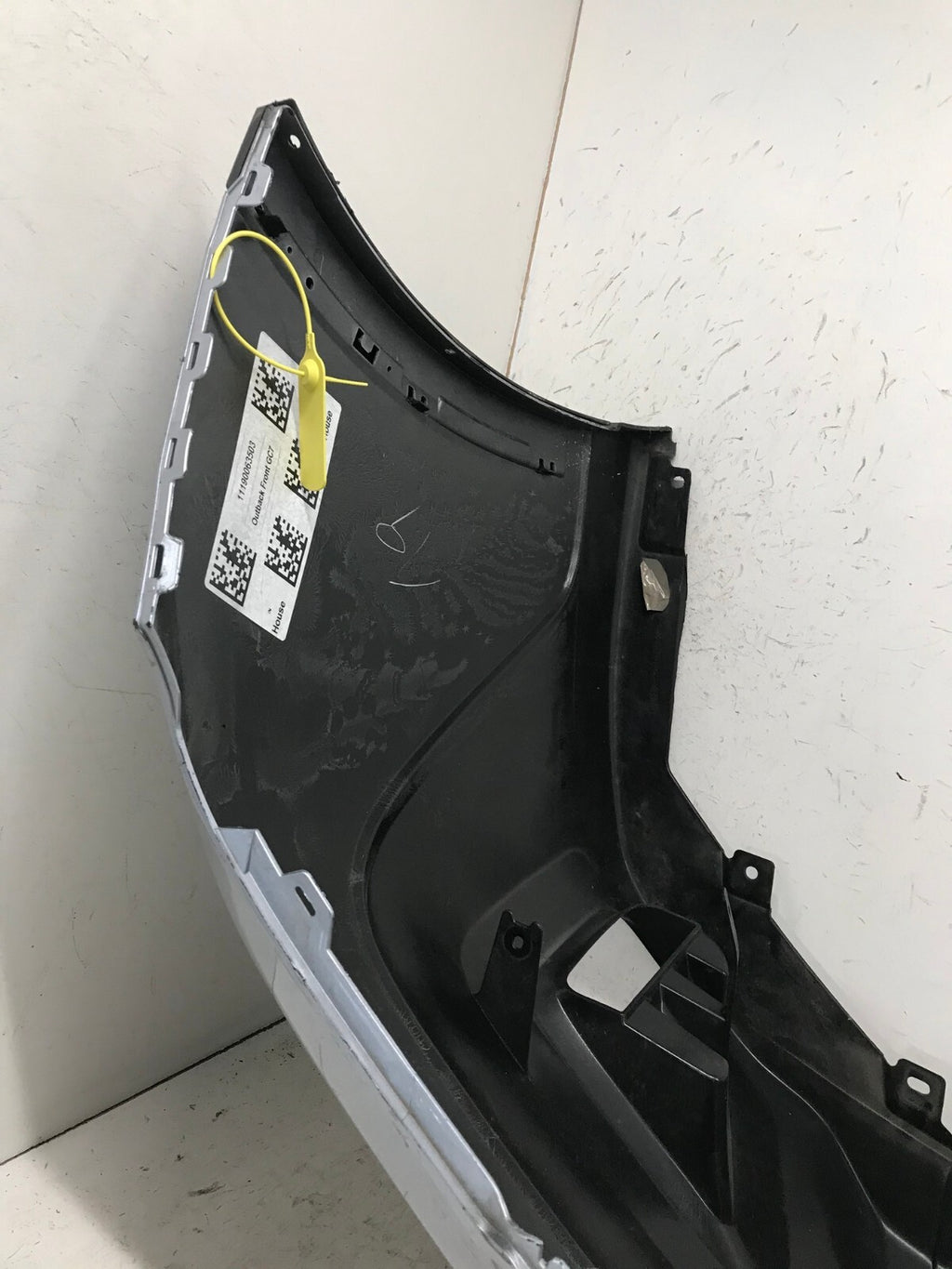 Front Bumper Cover Silver 2020-2022 Subaru Outback 57704AN01A OEM