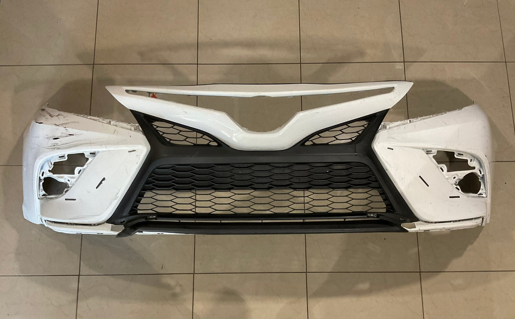 Front Bumper Cover White Toyota Camry XSE SE Hybrid SE 2018-20 52119++06E20 OEM