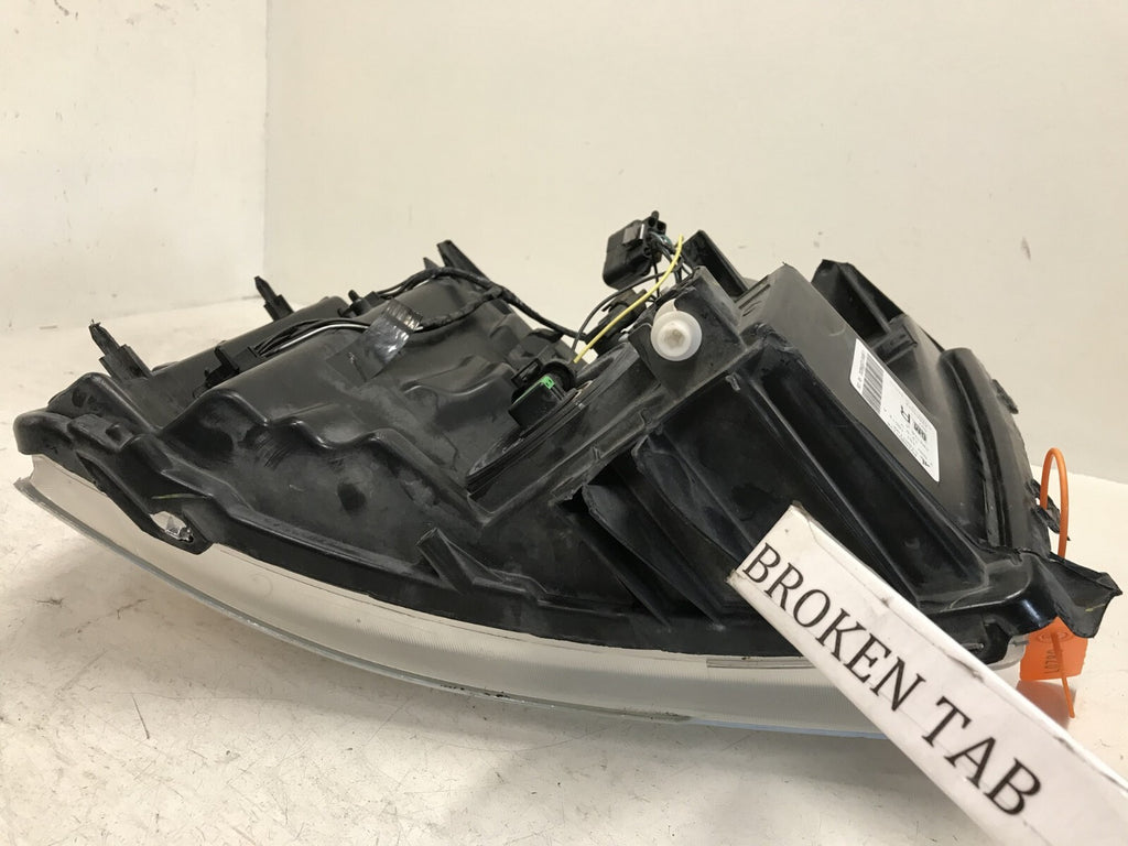 Headlight Damaged RH Right Chevy Silverado 1500 2500 3500 07-2013 22853028 OEM