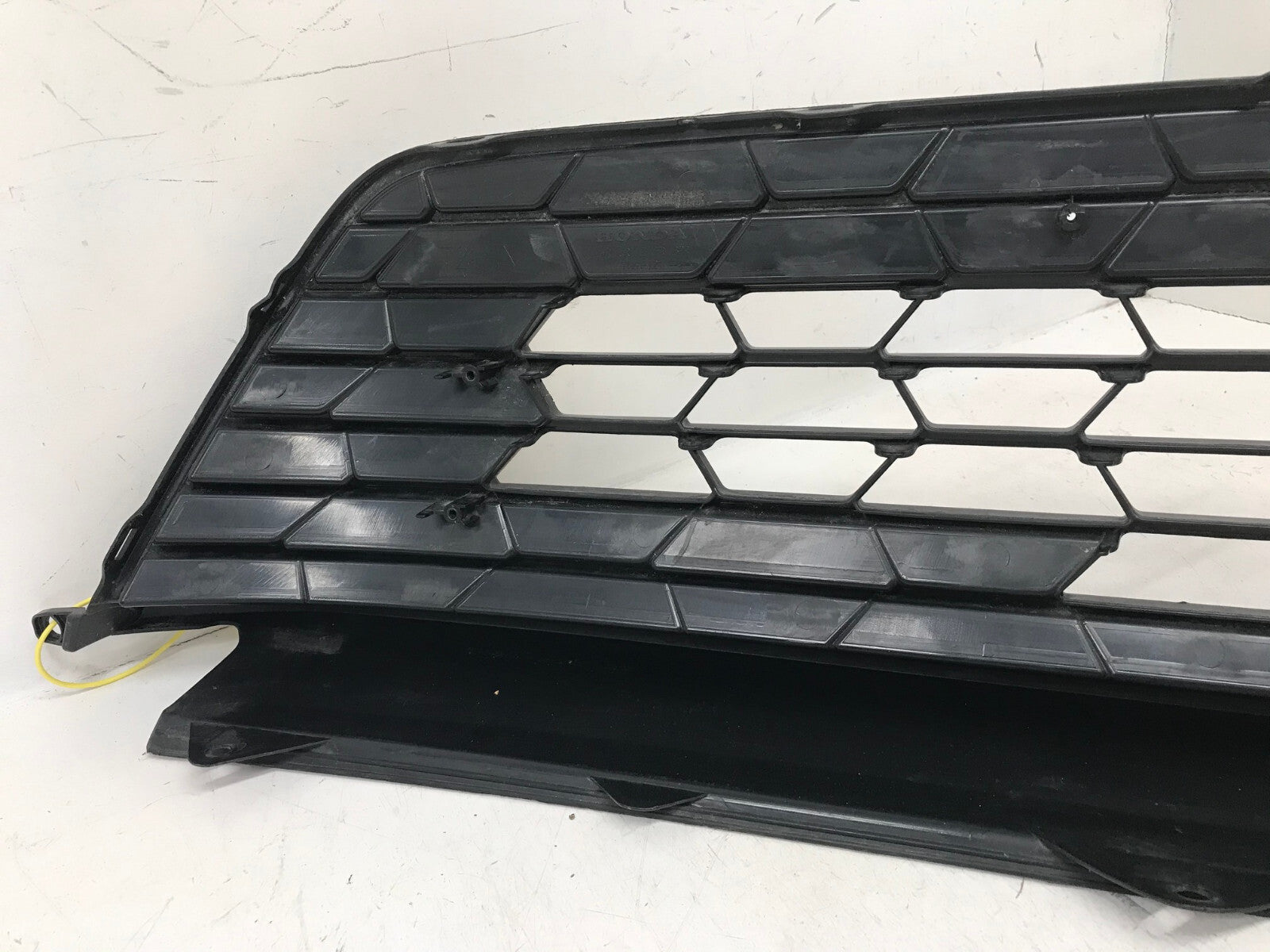 Grille Grill 2022-2023 Honda Civic 71151-T21-000 OEM