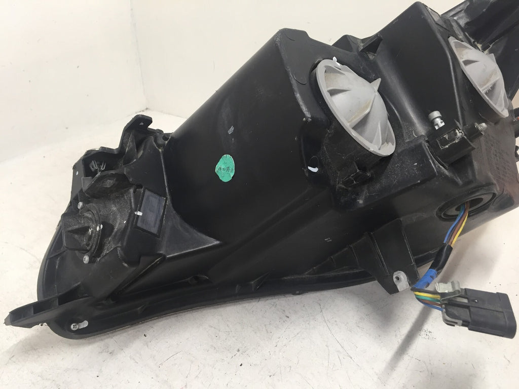 Headlight Damaged Halogen Passenger RH Buick Lacrosse 2010-2013 20941380 OEM