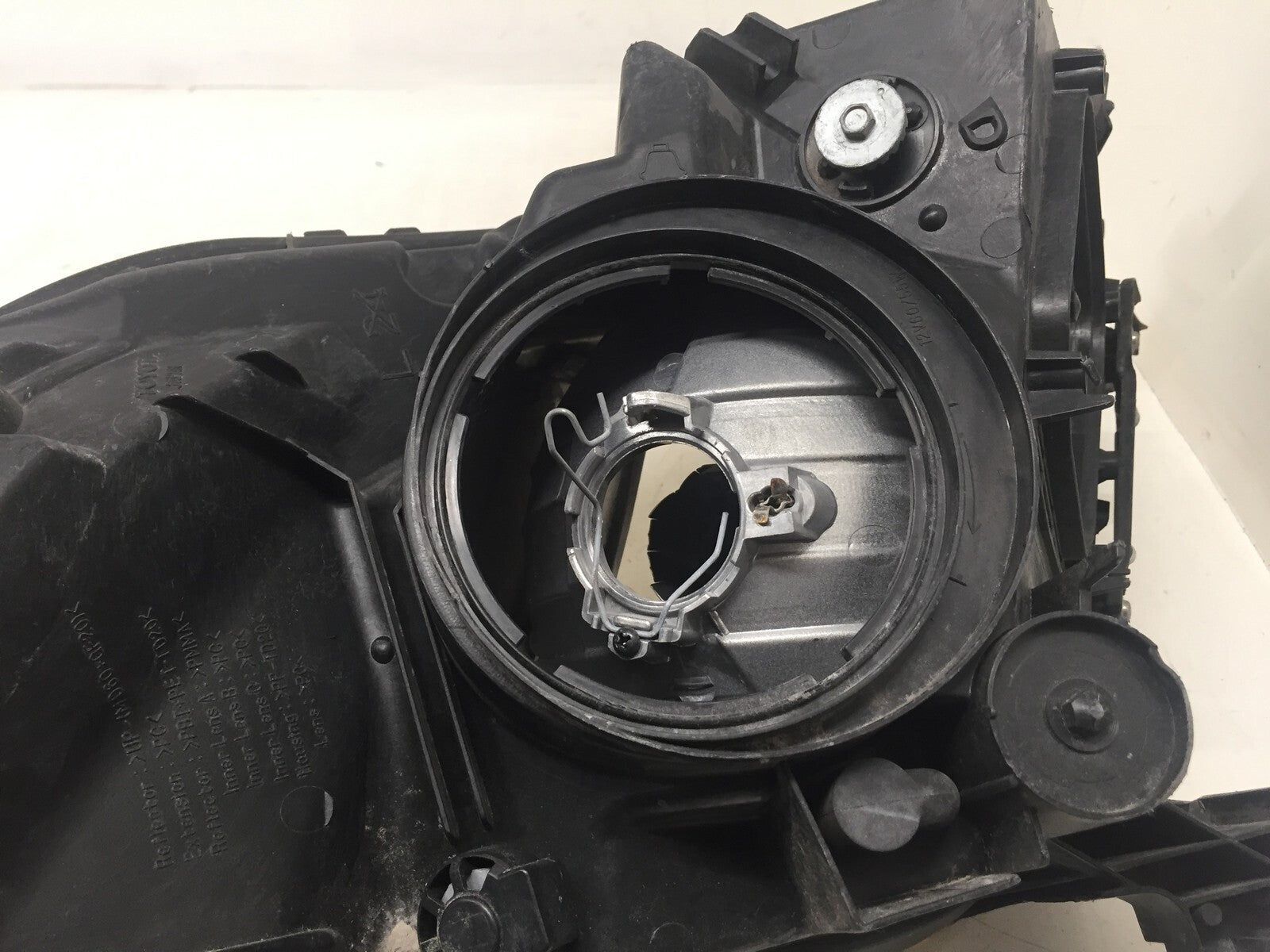 Headlight Damaged Halogen Driver Left LH Toyota Prius 2006-2009 OEM