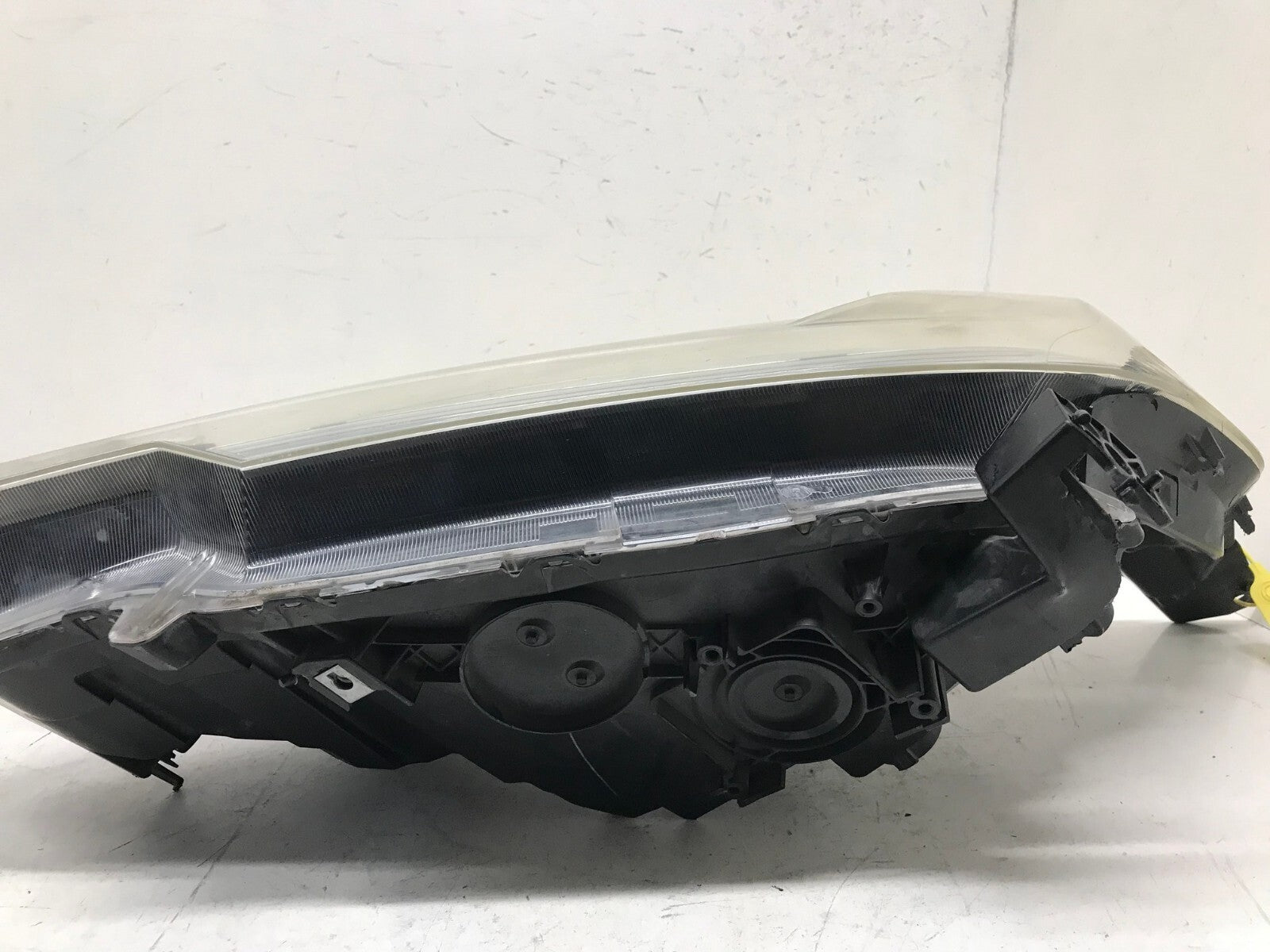 Headlight Damaged Driver LH Left Honda CR V 2015 2016 33150T1WA11 OEM