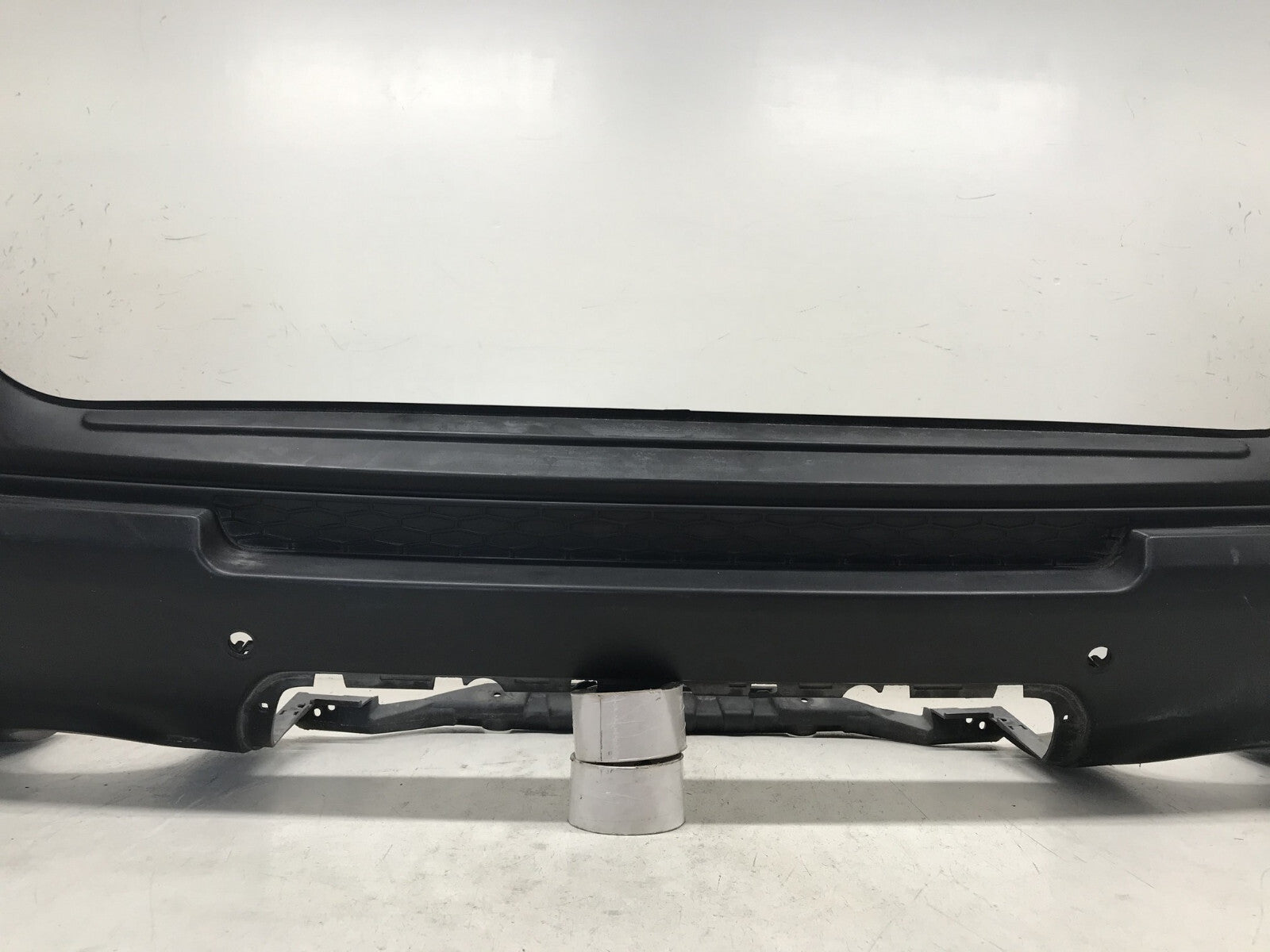 Rear Bumper LOCAL Land Range Rover Sport Base/SE/HSE w/Sensr Holes 2014-2017 OEM