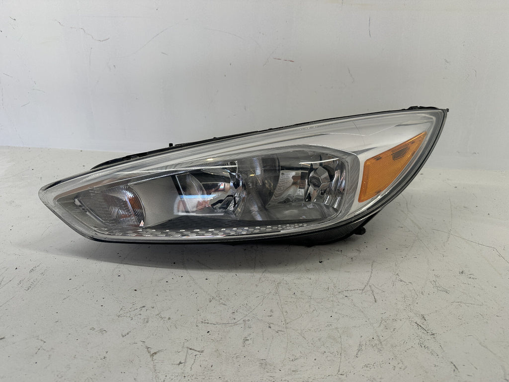 Headlight Damaged Left Driver LH 2015-2018 Ford Focus FO2502337 OEM