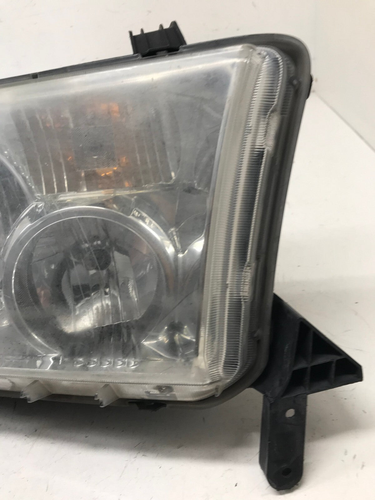 Headlight Damaged Passenger RH Right 81110-0C070 OEM