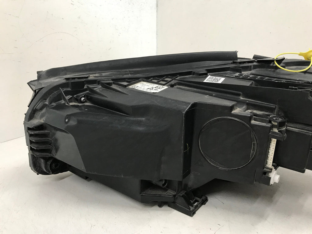 Headlight Damaged RH Passenger 20-22 Mercedes X167 GLE450 GLE580 A1679066206 OEM
