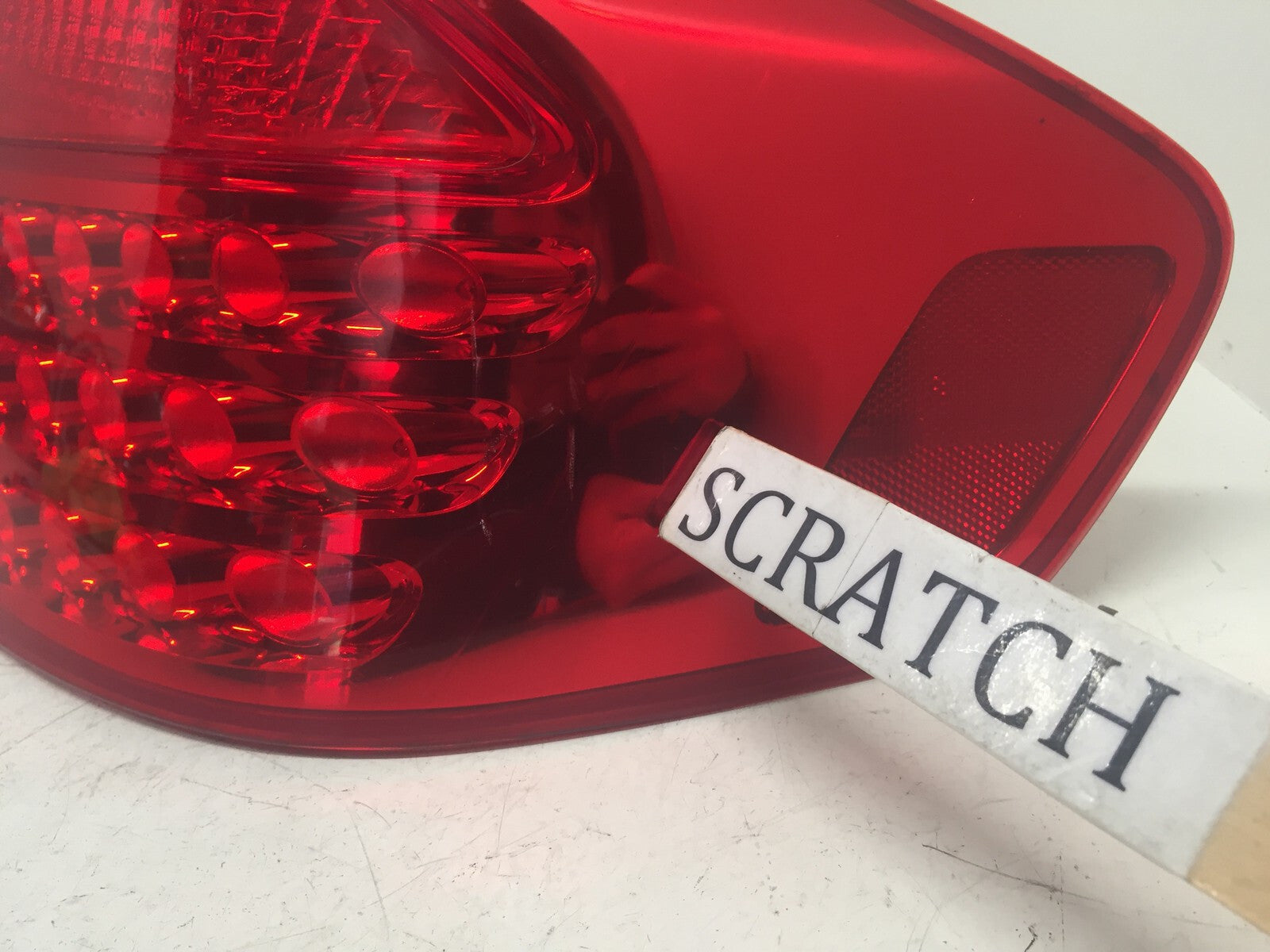 Taillight Damaged RH Right Passenger Infiniti G35 2003 2004 220-63622 OEM