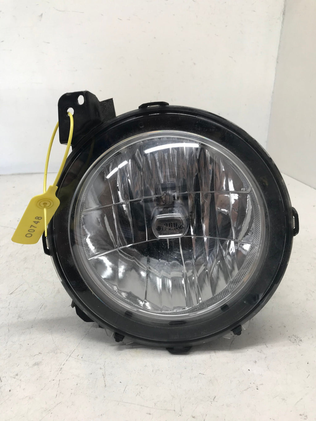 Headlight Damaged Passenger Right RH Jeep Gladiator 2018 - 2021 55112872AG OEM